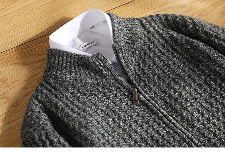 Sweter męski zapinany na zamek z 100% wełny merynosów – gruby splot i stójka