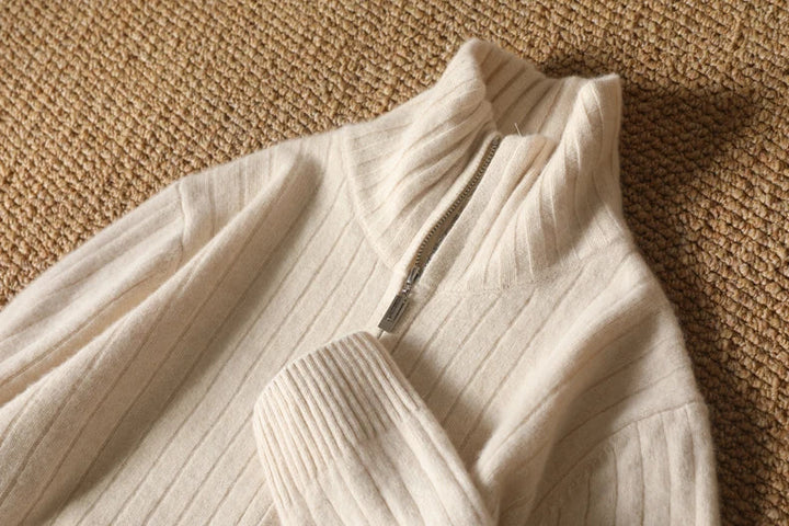 Sweter męski z 100% wełny merynosów ze stójką i zamkiem – prążkowany i stylowy