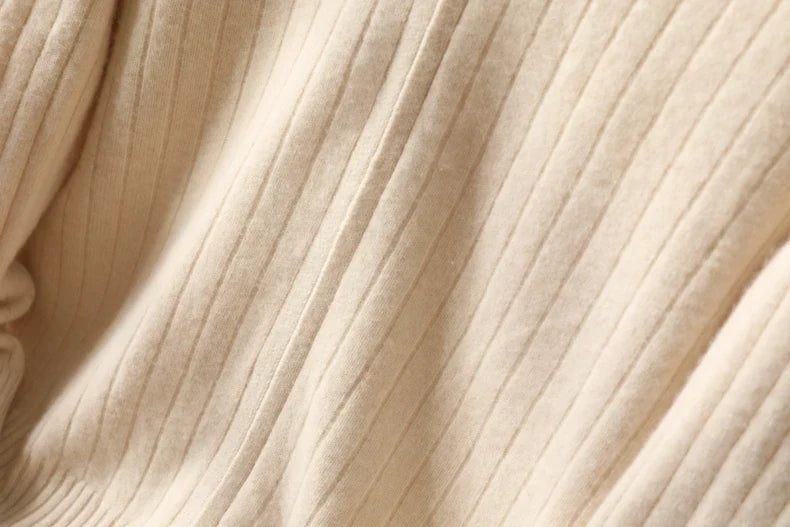 Sweter męski z 100% wełny merynosów ze stójką i zamkiem – prążkowany i stylowy